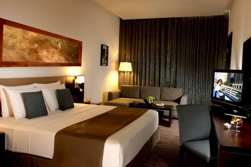 Safir Hotel Doha Exteriör bild