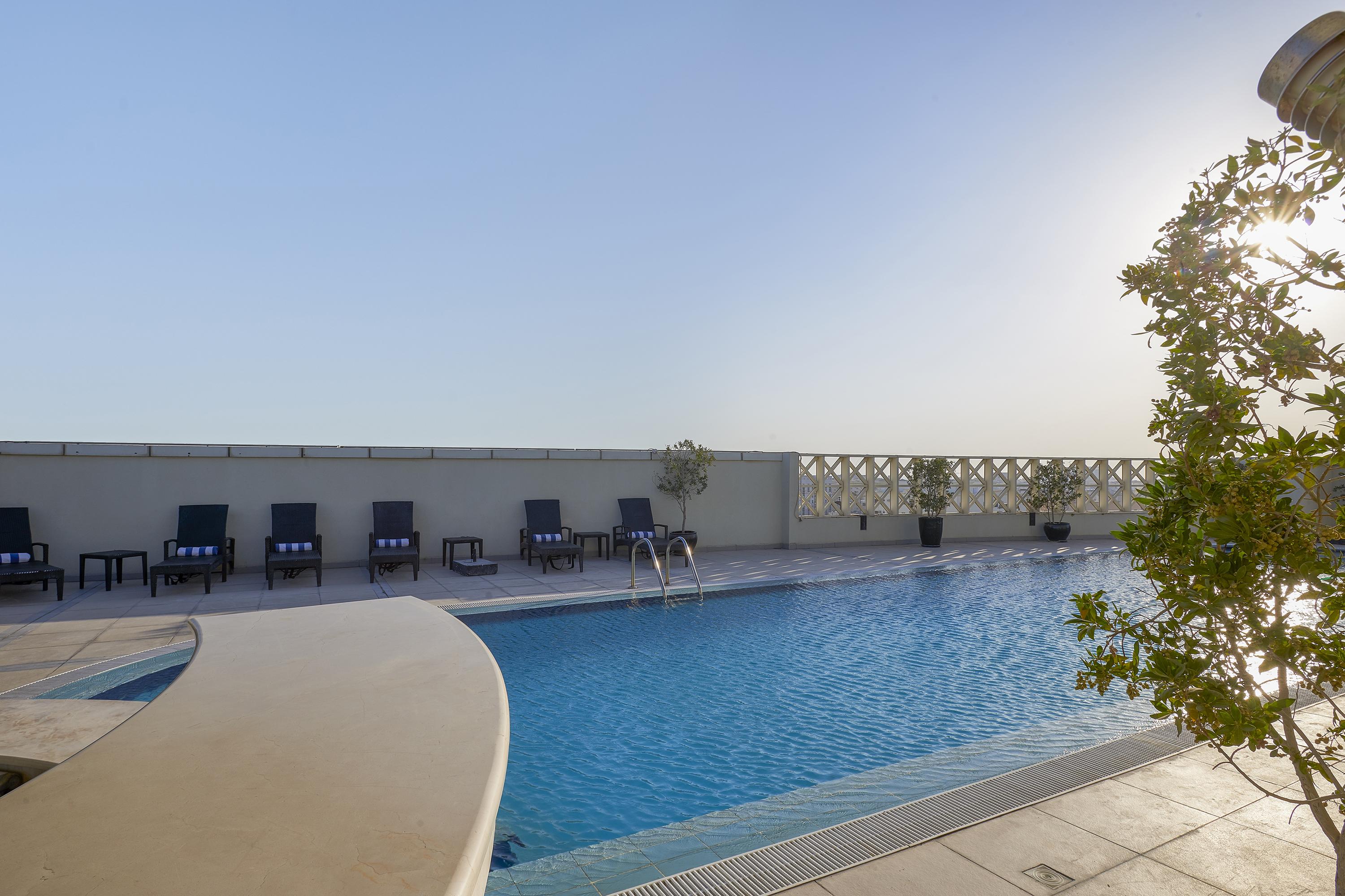 Safir Hotel Doha Exteriör bild