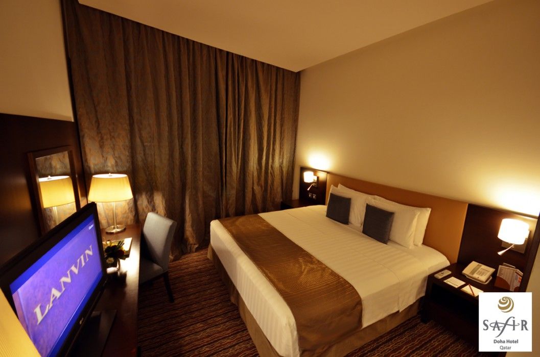 Safir Hotel Doha Exteriör bild